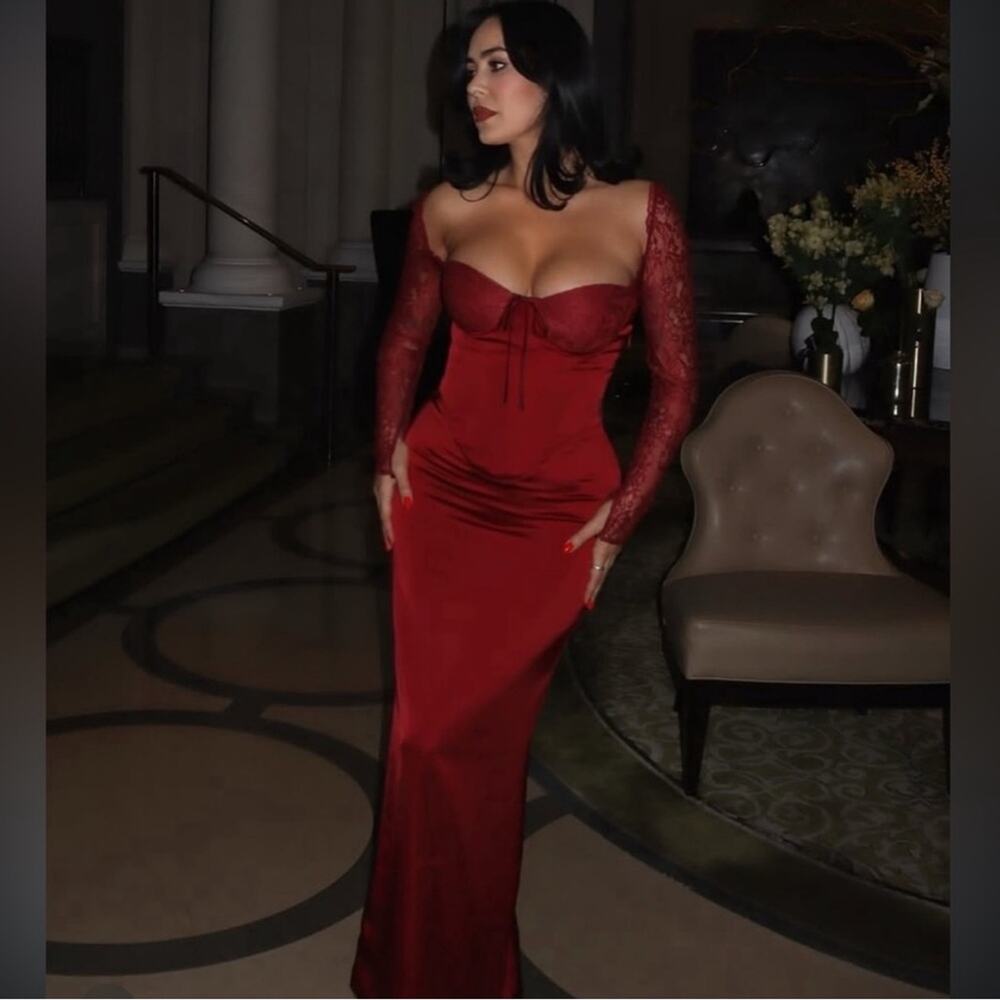 House of CB PERDI Berry Satin Maxi Dress With Corset M PLUS CUP - Picture 12 of 16